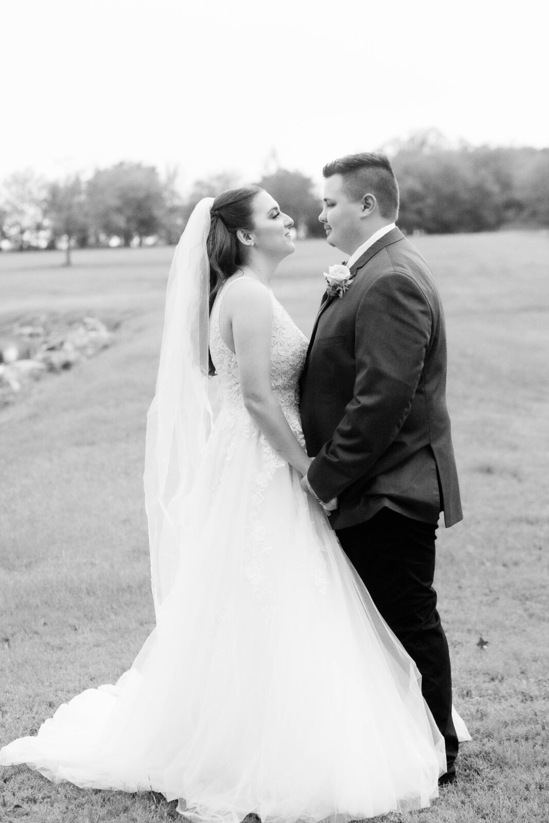 Bride and groom photos at the savannah in sulphur springs Texas. 